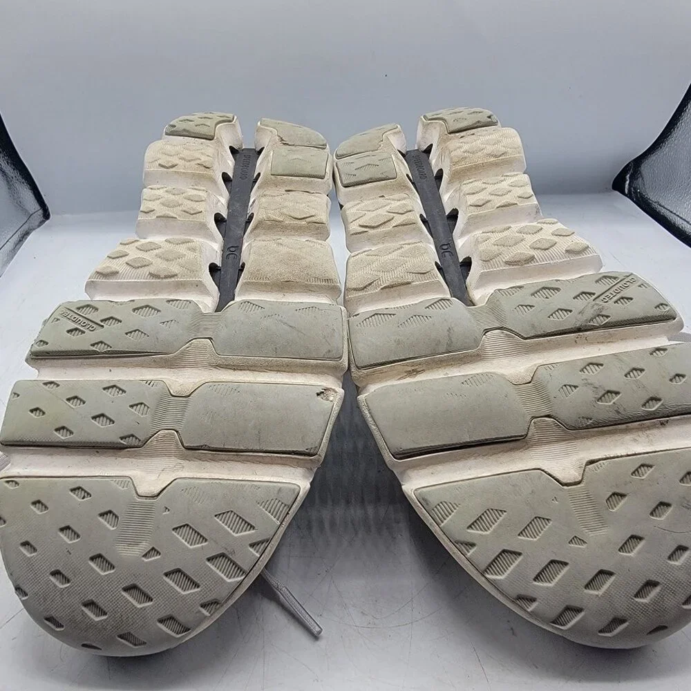 ON Cloudswift 3 Womens 10 Triple White Running Shoes Athletic Sneakers Walking